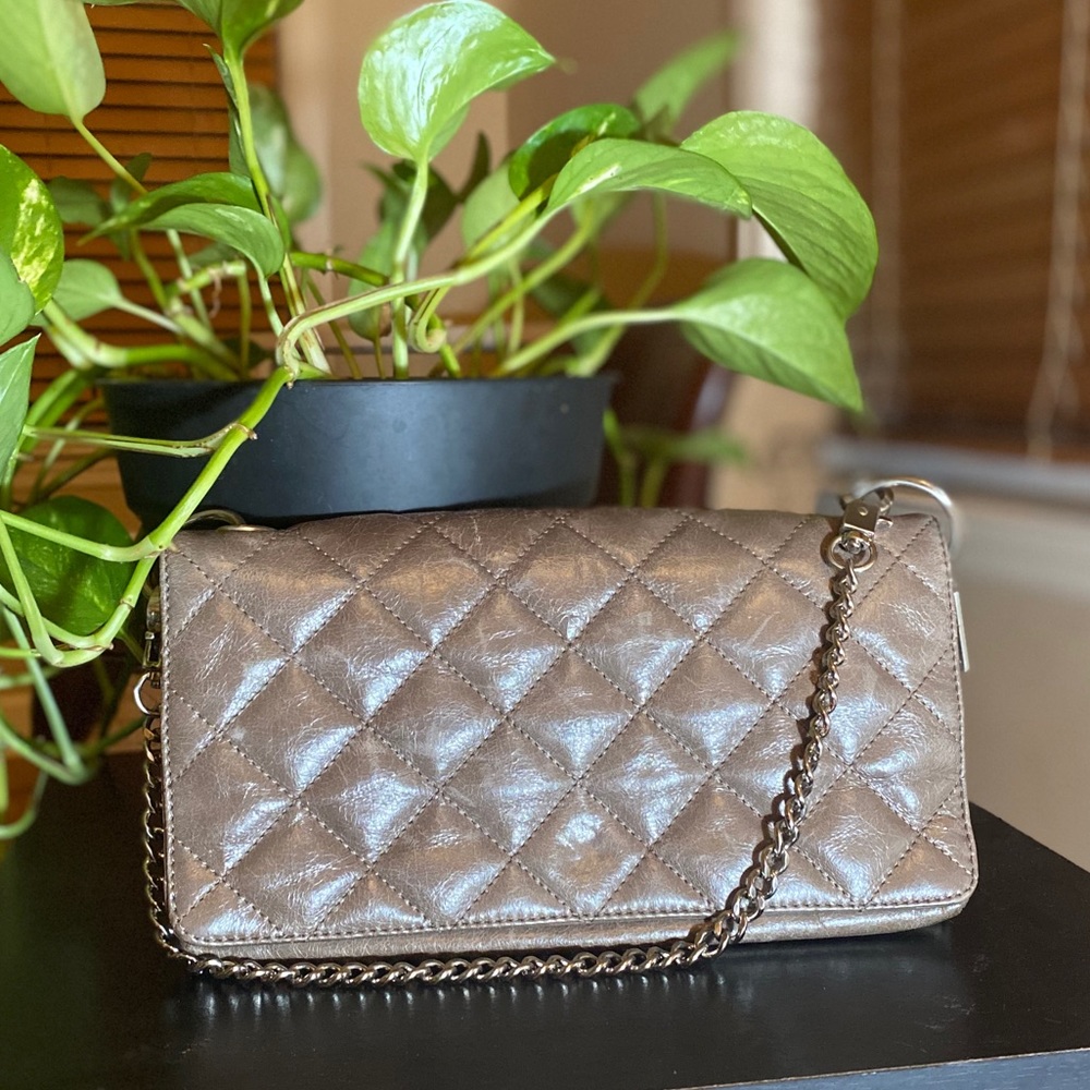 HOBO Clutch